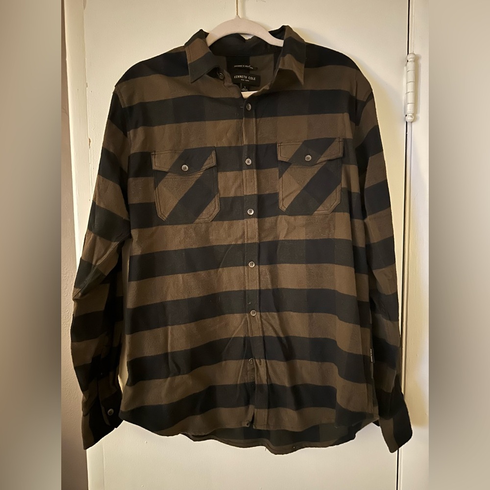 Men’s Kenneth Cole Flannel Size Large